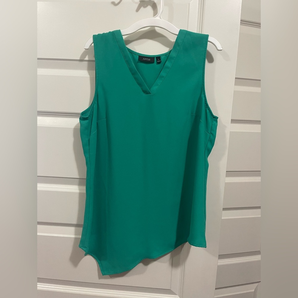 Green Sleeveless Blouse